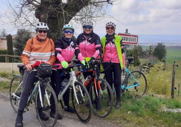 Groupe de cyclistes du club en sortie près de Barbières